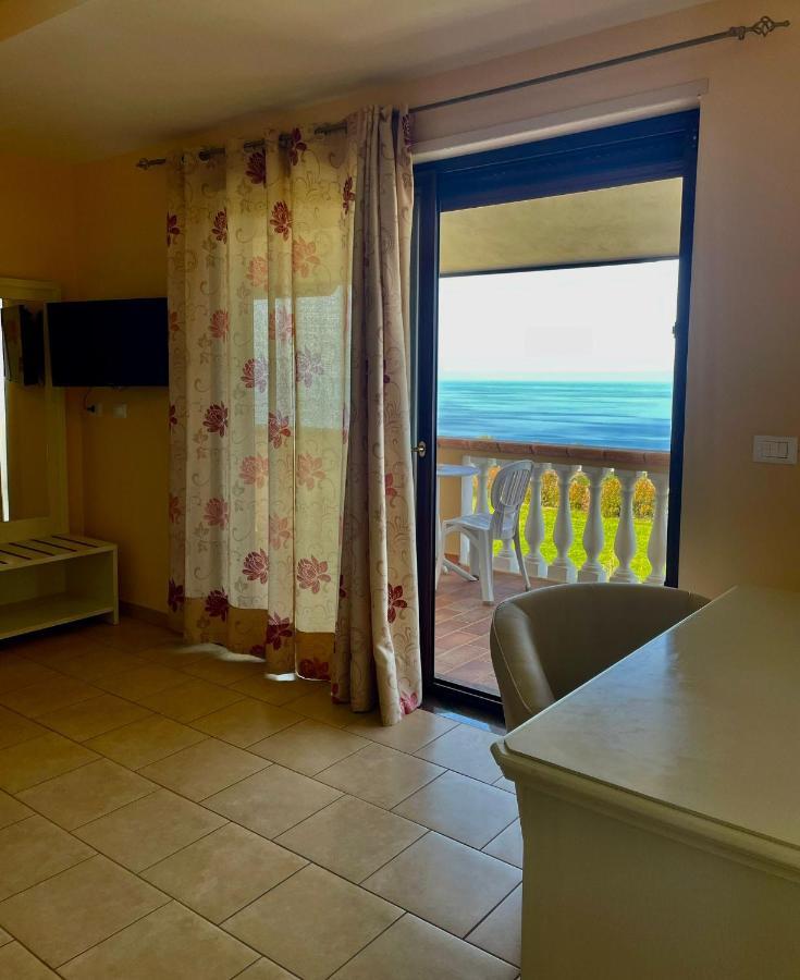 Residenza Domus Aurea Tropea- Vista Mare Hotel Santa Domenica  Buitenkant foto