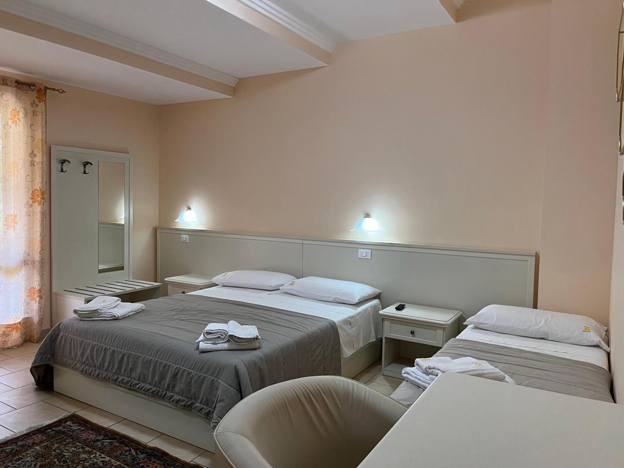 Residenza Domus Aurea Tropea- Vista Mare Hotel Santa Domenica  Buitenkant foto