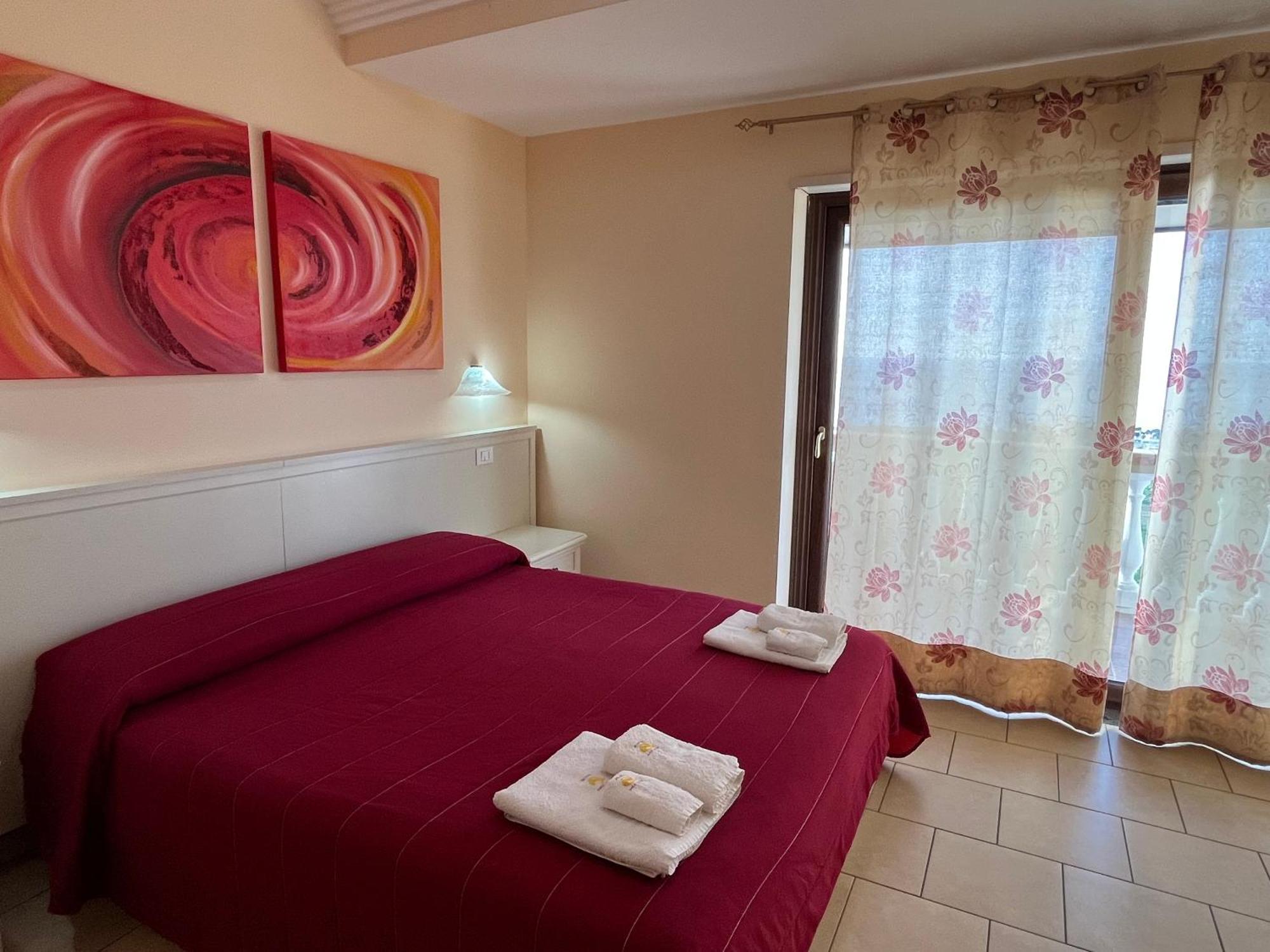 Residenza Domus Aurea Tropea- Vista Mare Hotel Santa Domenica  Buitenkant foto