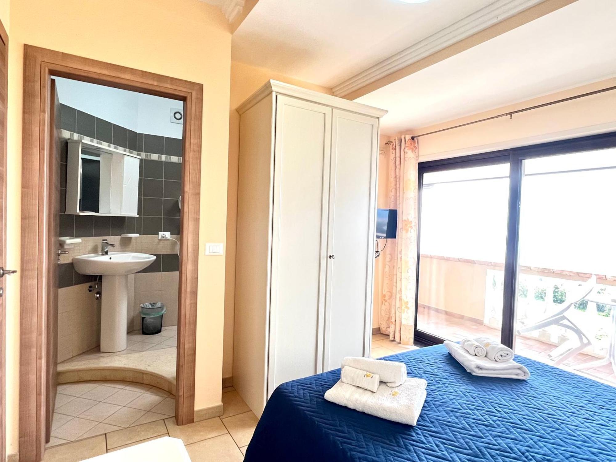 Residenza Domus Aurea Tropea- Vista Mare Hotel Santa Domenica  Buitenkant foto